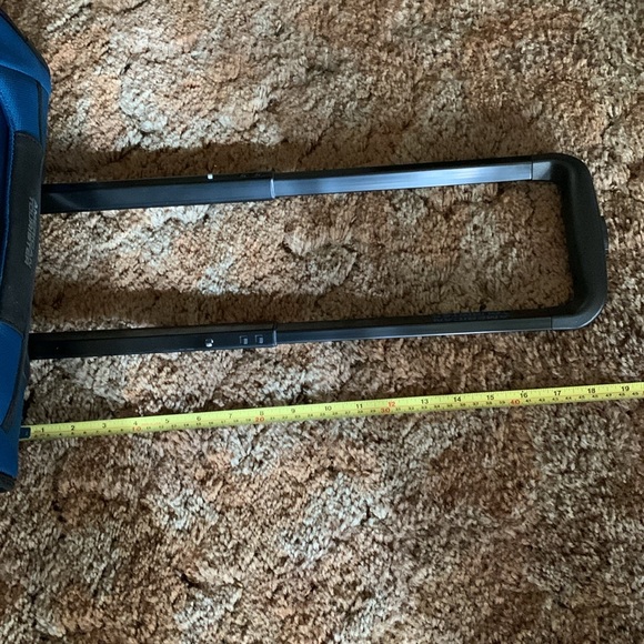 NWOT, American Tourister, Softside Spinner Suitcase - Picture 6 of 16